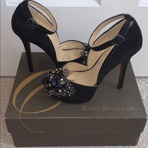 Enzo Angiolini Suede Platform Peep-toe pumps sz6